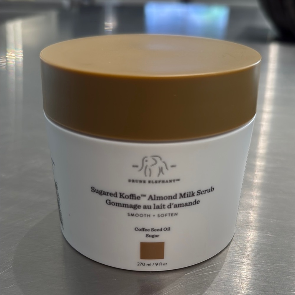 Drunk Elephant Sugared Koffie Almond Milk Scrub